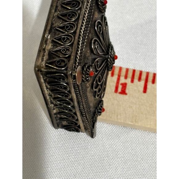 Vintage Pewter Jeweled Rosary Jewelry Tin Tiny Box Velvet lined ornate detail - Picture 7 of 7